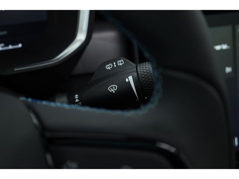 Lynk & Co 01 1.5 | Pano | 360cam | Zwarte hemel | Adapt. Cruise | Keyless | Infinity audio