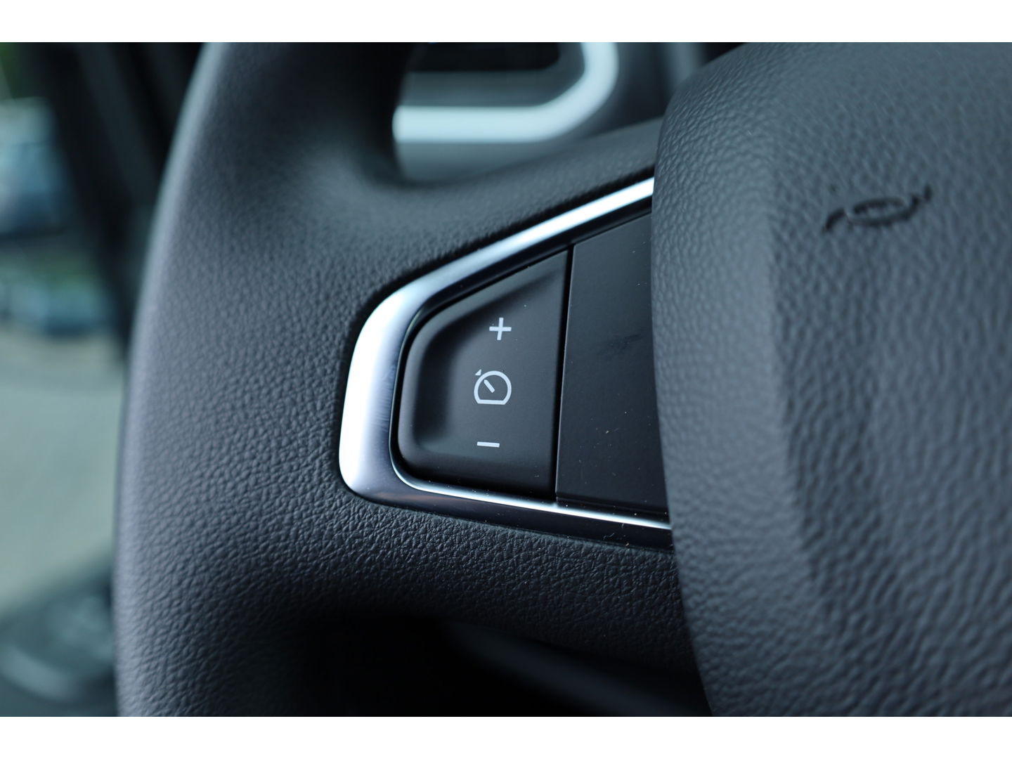 Renault Master 2.3 dCi 180pk L3H2 Energy Work Edition | Camera | Navi by App | Cruise | PDC | BPM vrij!