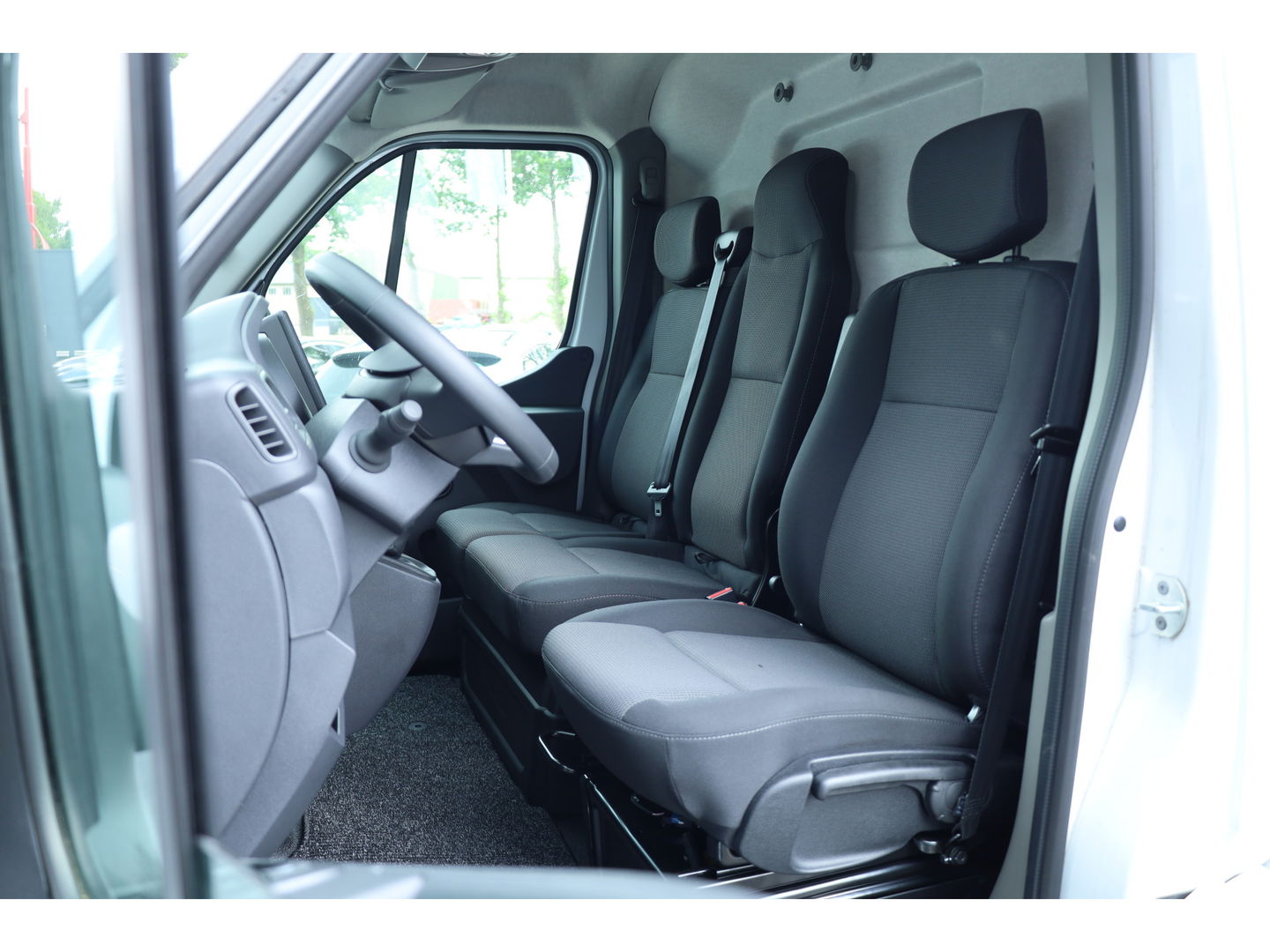 Renault Master 2.3 dCi 180pk L3H2 Energy Work Edition | Camera | Navi by App | Cruise | PDC | BPM vrij!