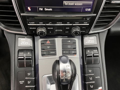 Porsche Panamera 3.6 Aut. *LUXURY-LEATHER | BI-XENON | NAVI-FULLMAP | ECC | SHIFT-PADDLES | PDC | CRUISE | 19''ALU*