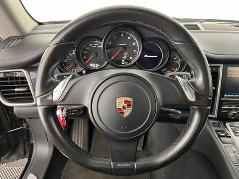 Porsche Panamera 3.6 Aut. *LUXURY-LEATHER | BI-XENON | NAVI-FULLMAP | ECC | SHIFT-PADDLES | PDC | CRUISE | 19''ALU*