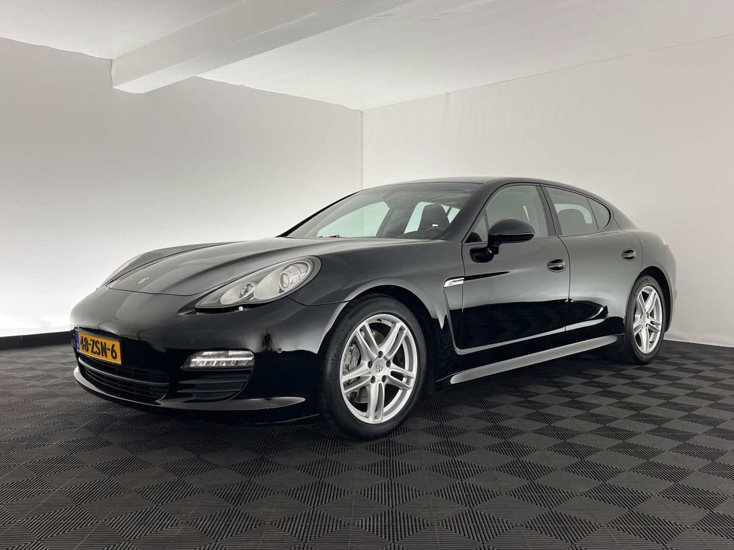 Porsche Panamera 3.6 Aut. *LUXURY-LEATHER | BI-XENON | NAVI-FULLMAP | ECC | SHIFT-PADDLES | PDC | CRUISE | 19''ALU*