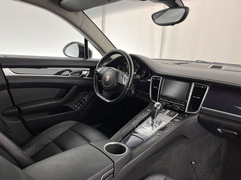 Porsche Panamera 3.6 Aut. *LUXURY-LEATHER | BI-XENON | NAVI-FULLMAP | ECC | SHIFT-PADDLES | PDC | CRUISE | 19''ALU*