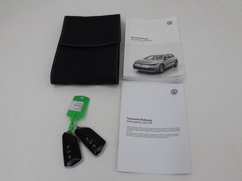 Volkswagen Golf 1.4 eHybrid GTE | Camera | Adaptive cruise | Carplay | Navigatie | Sportstoelen | Full LED | Sfeerverlichting | PHEV