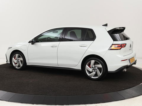Volkswagen Golf 1.4 eHybrid GTE | Camera | Adaptive cruise | Carplay | Navigatie | Sportstoelen | Full LED | Sfeerverlichting | PHEV