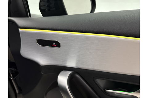 Mercedes-Benz A-Klasse 250 e AMG Limited 235PK Pano Sfeerverl. LED Carplay Camera Virtual Clima Cruise Navi PDC 18"LMV