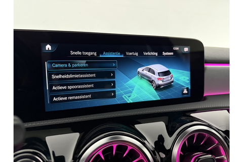 Mercedes-Benz A-Klasse 250 e AMG Limited 235PK Pano Sfeerverl. LED Carplay Camera Virtual Clima Cruise Navi PDC 18"LMV