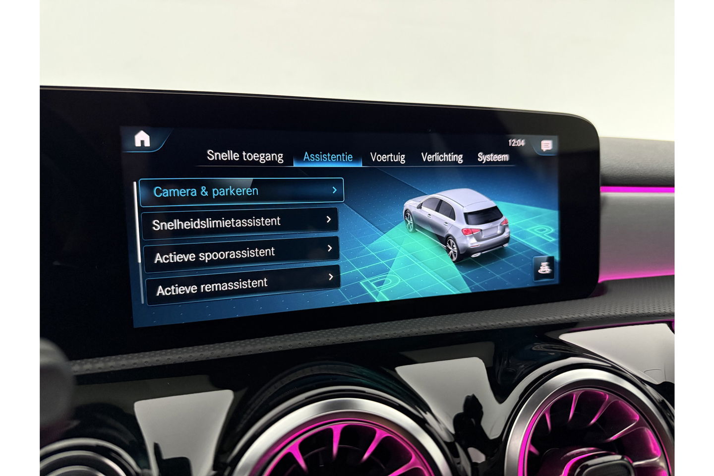 Mercedes-Benz A-Klasse 250 e AMG Limited 235PK Pano Sfeerverl. LED Carplay Camera Virtual Clima Cruise Navi PDC 18"LMV