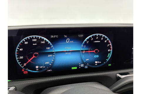 Mercedes-Benz A-Klasse 250 e AMG Limited 235PK Pano Sfeerverl. LED Carplay Camera Virtual Clima Cruise Navi PDC 18"LMV