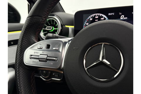Mercedes-Benz A-Klasse 250 e AMG Limited 235PK Pano Sfeerverl. LED Carplay Camera Virtual Clima Cruise Navi PDC 18"LMV