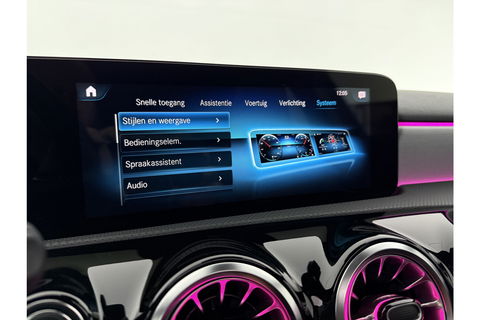 Mercedes-Benz A-Klasse 250 e AMG Limited 235PK Pano Sfeerverl. LED Carplay Camera Virtual Clima Cruise Navi PDC 18"LMV