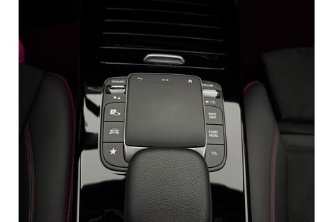 Mercedes-Benz A-Klasse 250 e AMG Limited 235PK Pano Sfeerverl. LED Carplay Camera Virtual Clima Cruise Navi PDC 18"LMV
