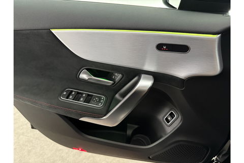 Mercedes-Benz A-Klasse 250 e AMG Limited 235PK Pano Sfeerverl. LED Carplay Camera Virtual Clima Cruise Navi PDC 18"LMV