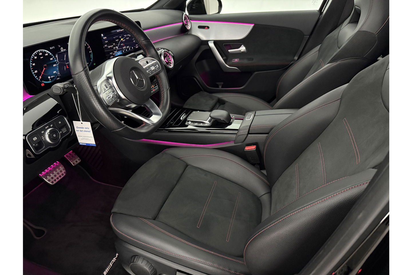 Mercedes-Benz A-Klasse 250 e AMG Limited 235PK Pano Sfeerverl. LED Carplay Camera Virtual Clima Cruise Navi PDC 18"LMV