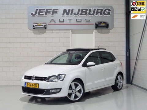 Volkswagen Polo 1.2 TSI 105PK Highline Panoramadak Xenon-LED Bluetooth Cruise 17"Velgen, van 3e eigenaar in UNIEK mooie staat !