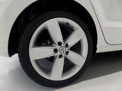 Volkswagen Polo 1.2 TSI 105PK Highline Panoramadak Xenon-LED Bluetooth Cruise 17"Velgen, van 3e eigenaar in UNIEK mooie staat !