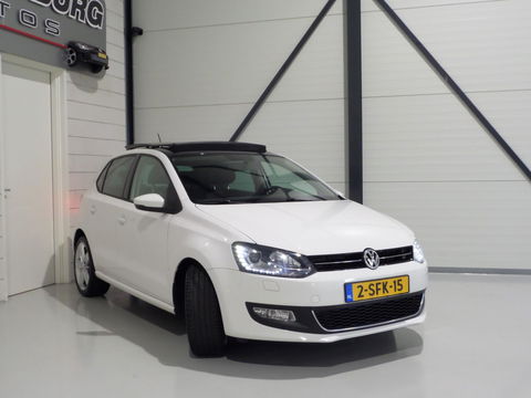 Volkswagen Polo 1.2 TSI 105PK Highline Panoramadak Xenon-LED Bluetooth Cruise 17"Velgen, van 3e eigenaar in UNIEK mooie staat !