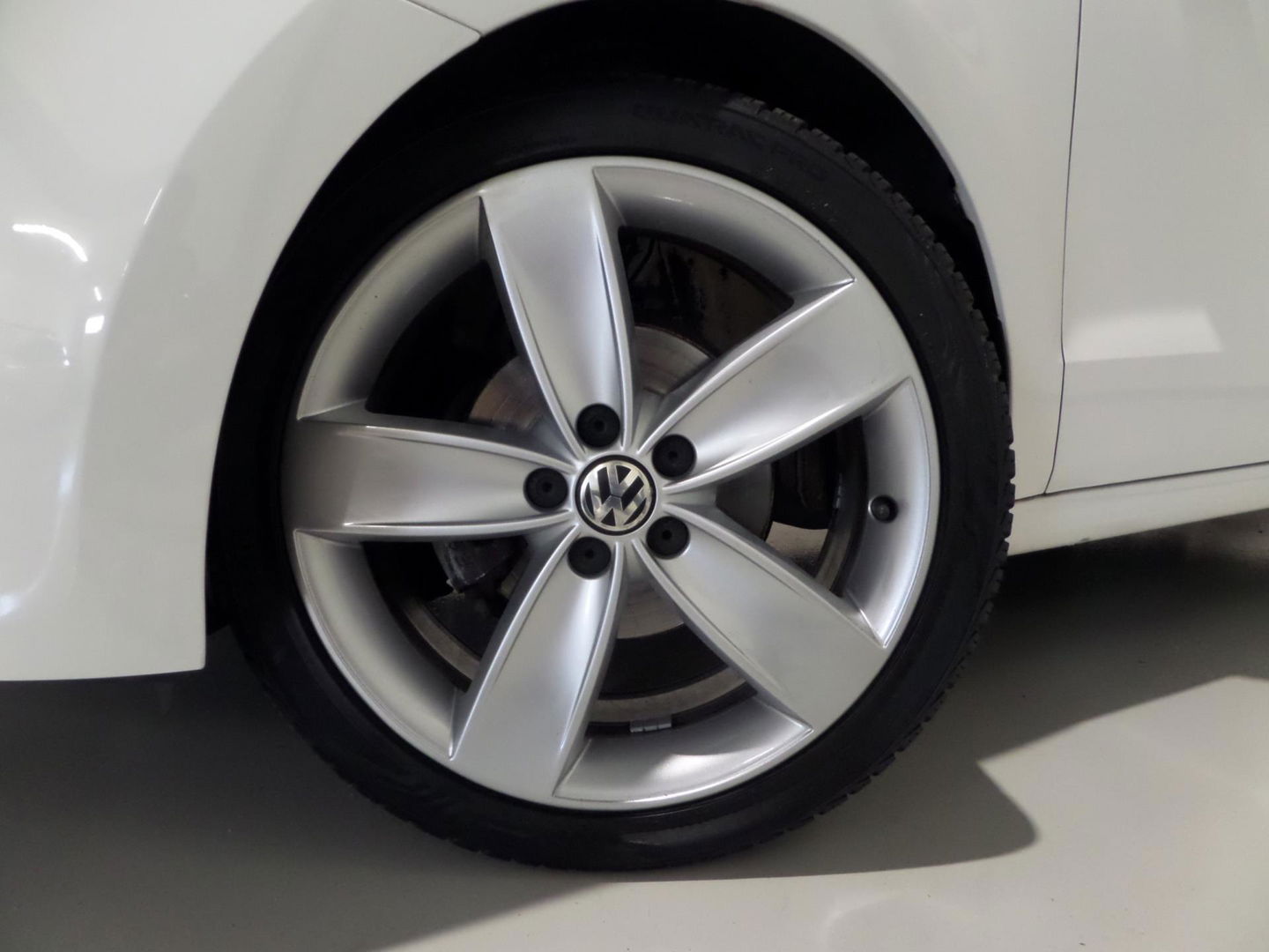 Volkswagen Polo 1.2 TSI 105PK Highline Panoramadak Xenon-LED Bluetooth Cruise 17"Velgen, van 3e eigenaar in UNIEK mooie staat !