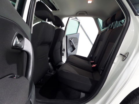 Volkswagen Polo 1.2 TSI 105PK Highline Panoramadak Xenon-LED Bluetooth Cruise 17"Velgen, van 3e eigenaar in UNIEK mooie staat !