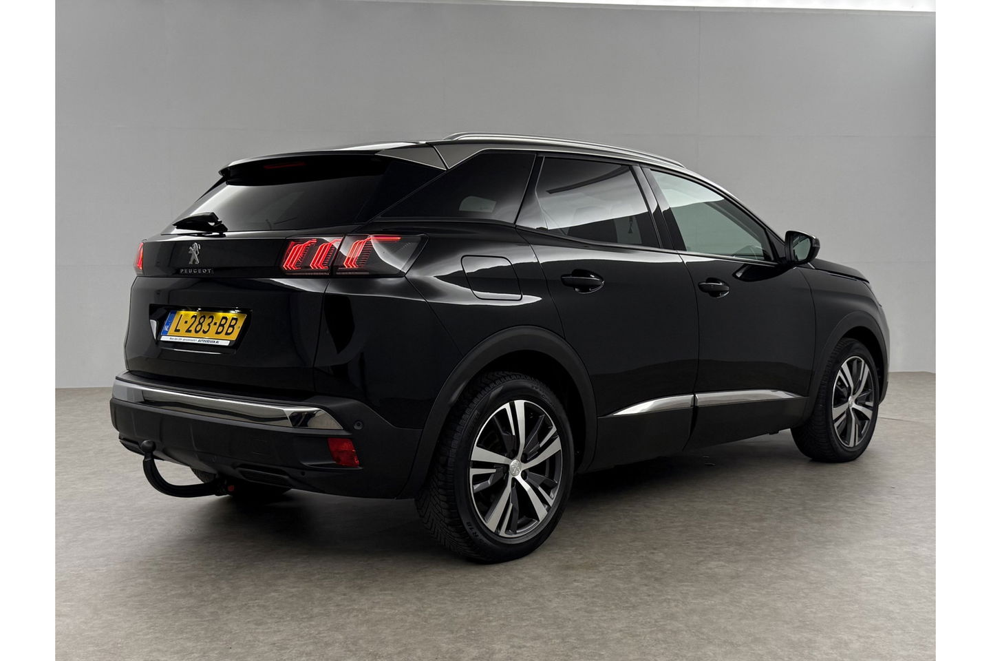 Peugeot 3008 1.2 PureTech 360 Camera LED Virtual Sfeer Trekhaak Carplay Clima Cruise Navi PDC 18"LMV