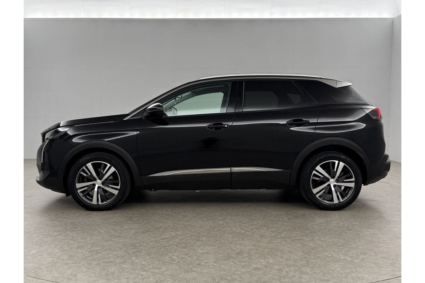 Peugeot 3008 1.2 PureTech 360 Camera LED Virtual Sfeer Trekhaak Carplay Clima Cruise Navi PDC 18"LMV