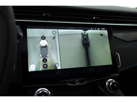 Lynk & Co 01 1.5 | Pano | 360cam | Zwarte hemel | Adapt. Cruise | Keyless | Infinity audio