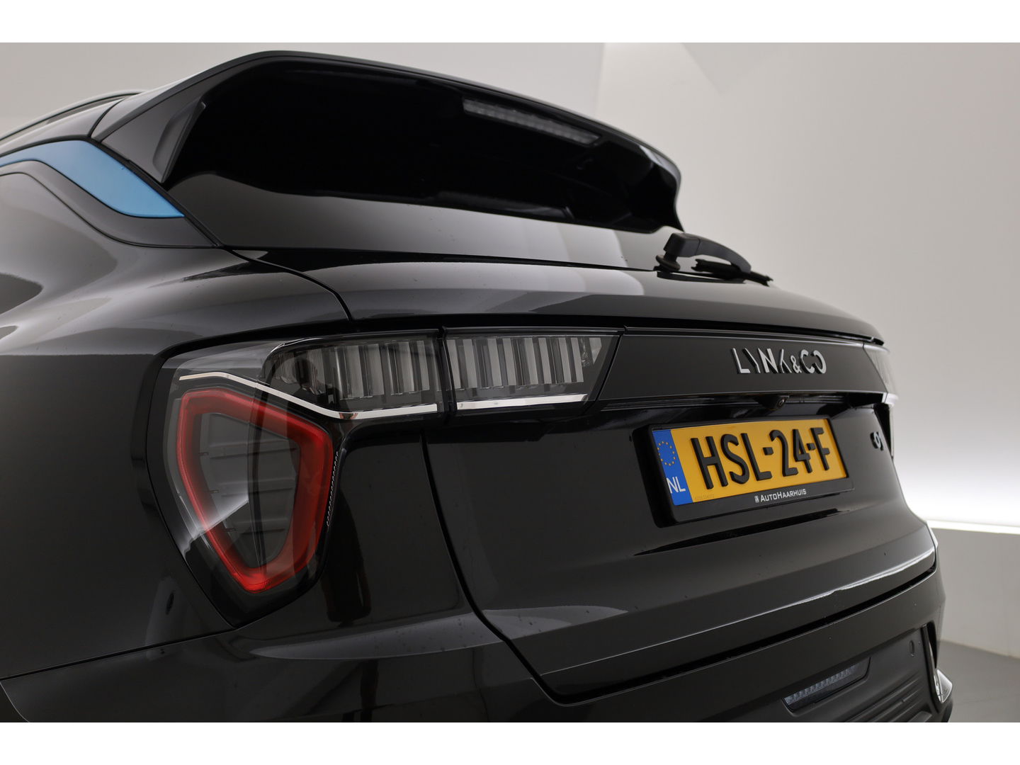 Lynk & Co 01 1.5 | Pano | 360cam | Zwarte hemel | Adapt. Cruise | Keyless | Infinity audio