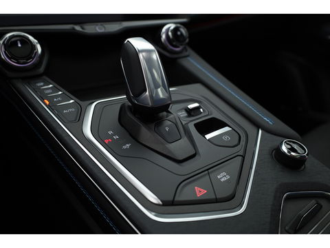 Lynk & Co 01 1.5 | Pano | 360cam | Zwarte hemel | Adapt. Cruise | Keyless | Infinity audio