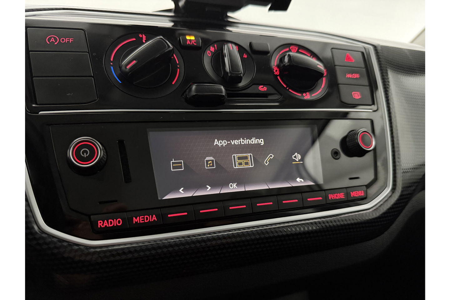 Volkswagen up! 1.0 BMT move up! Airco LED Elektrpakket Bluetooth