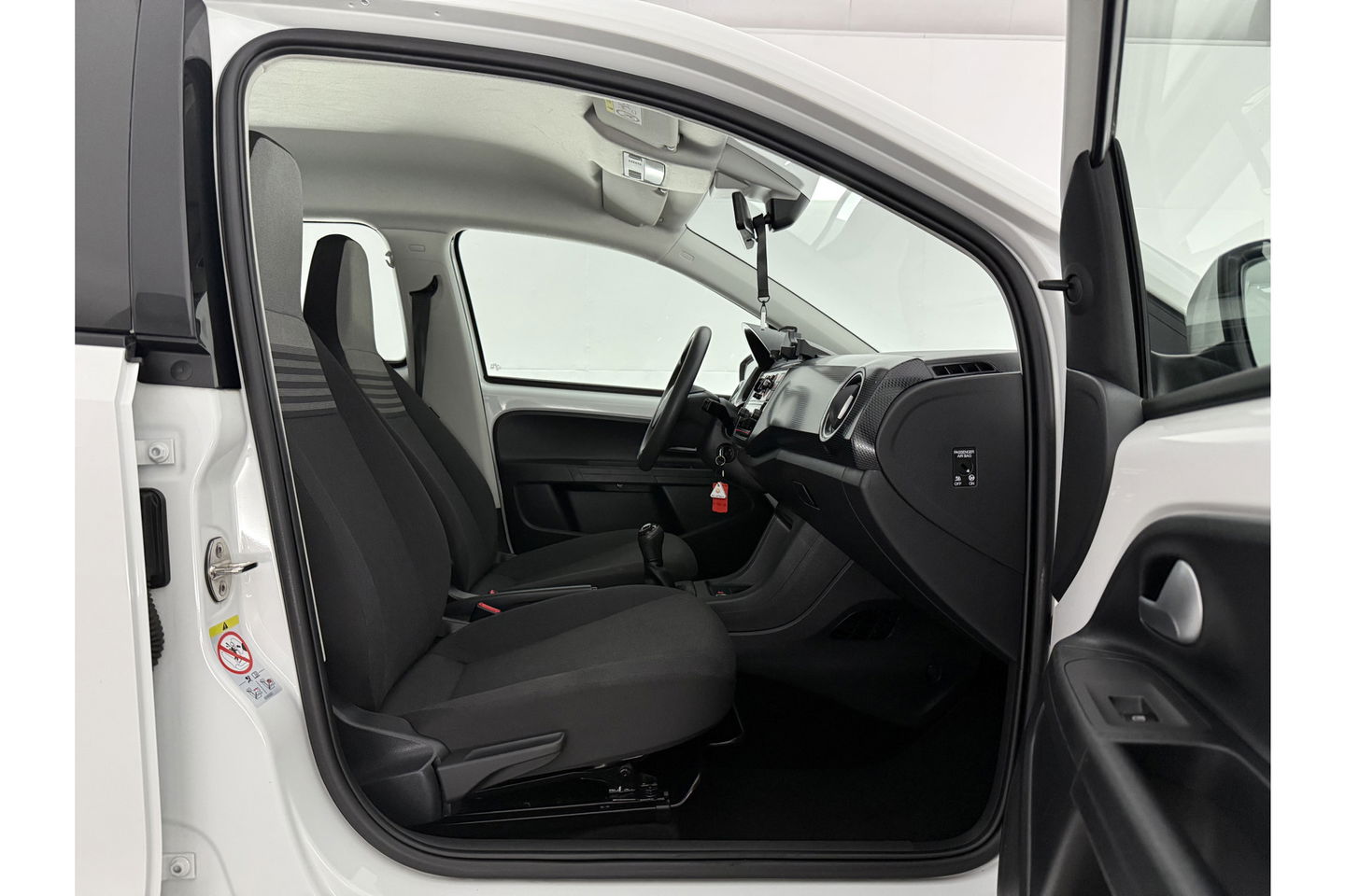 Volkswagen up! 1.0 BMT move up! Airco LED Elektrpakket Bluetooth