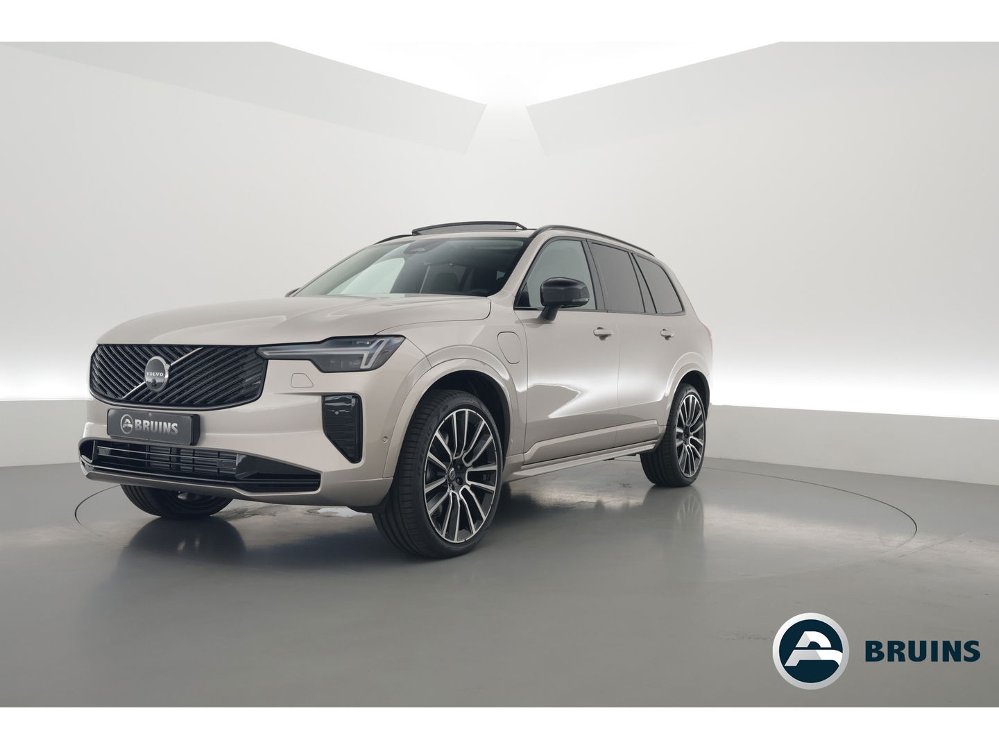 Volvo XC90 2.0 T8 Plug-in hybrid AWD Ultra Dark | Full Option | NIEUWPRIJS €111.635,- | Luchtvering | B&W |Pano | HUD | Massage | Stoelventilatie | 22'' |