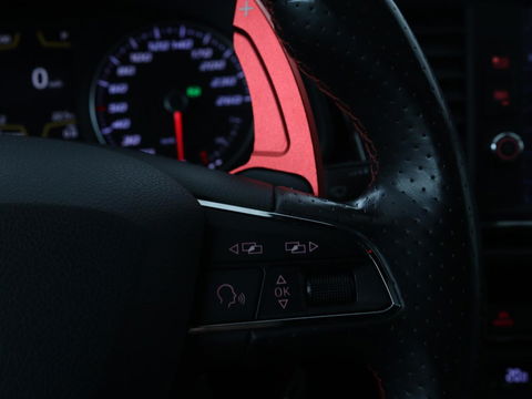 SEAT Leon 1.4 TSI FR Xcellence | Panoramadak | Camera | Stoelverwarming | Half leder/Alcantara | Carplay | Full LED