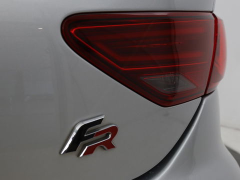 SEAT Leon 1.4 TSI FR Xcellence | Panoramadak | Camera | Stoelverwarming | Half leder/Alcantara | Carplay | Full LED