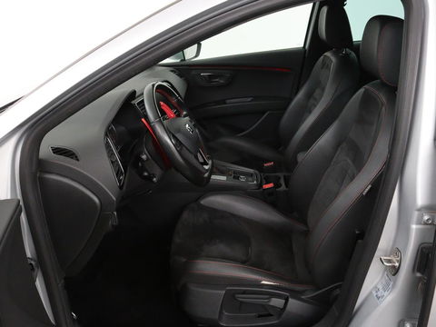 SEAT Leon 1.4 TSI FR Xcellence | Panoramadak | Camera | Stoelverwarming | Half leder/Alcantara | Carplay | Full LED