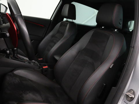 SEAT Leon 1.4 TSI FR Xcellence | Panoramadak | Camera | Stoelverwarming | Half leder/Alcantara | Carplay | Full LED