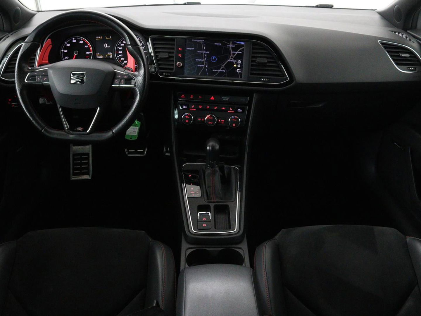 SEAT Leon 1.4 TSI FR Xcellence | Panoramadak | Camera | Stoelverwarming | Half leder/Alcantara | Carplay | Full LED
