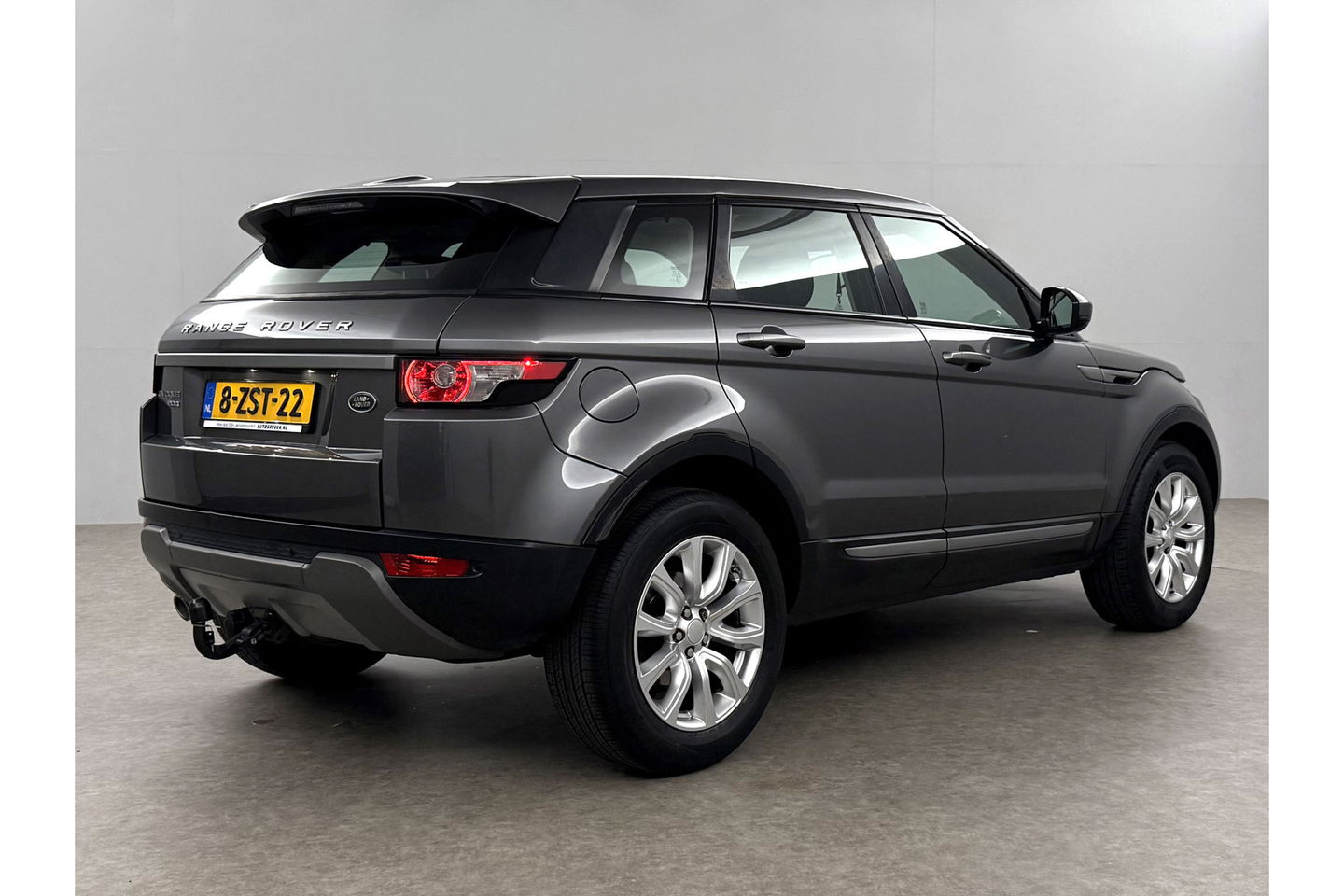 Land Rover Range Rover Evoque 2.2 eD4 2WD | APK tot 09-2025 | 150PK Pano LED Meridian Audio Cruise Clima Trekhaak Navigatie Leder 18"LMV PDC
