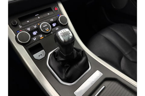 Land Rover Range Rover Evoque 2.2 eD4 2WD | APK tot 09-2025 | 150PK Pano LED Meridian Audio Cruise Clima Trekhaak Navigatie Leder 18"LMV PDC