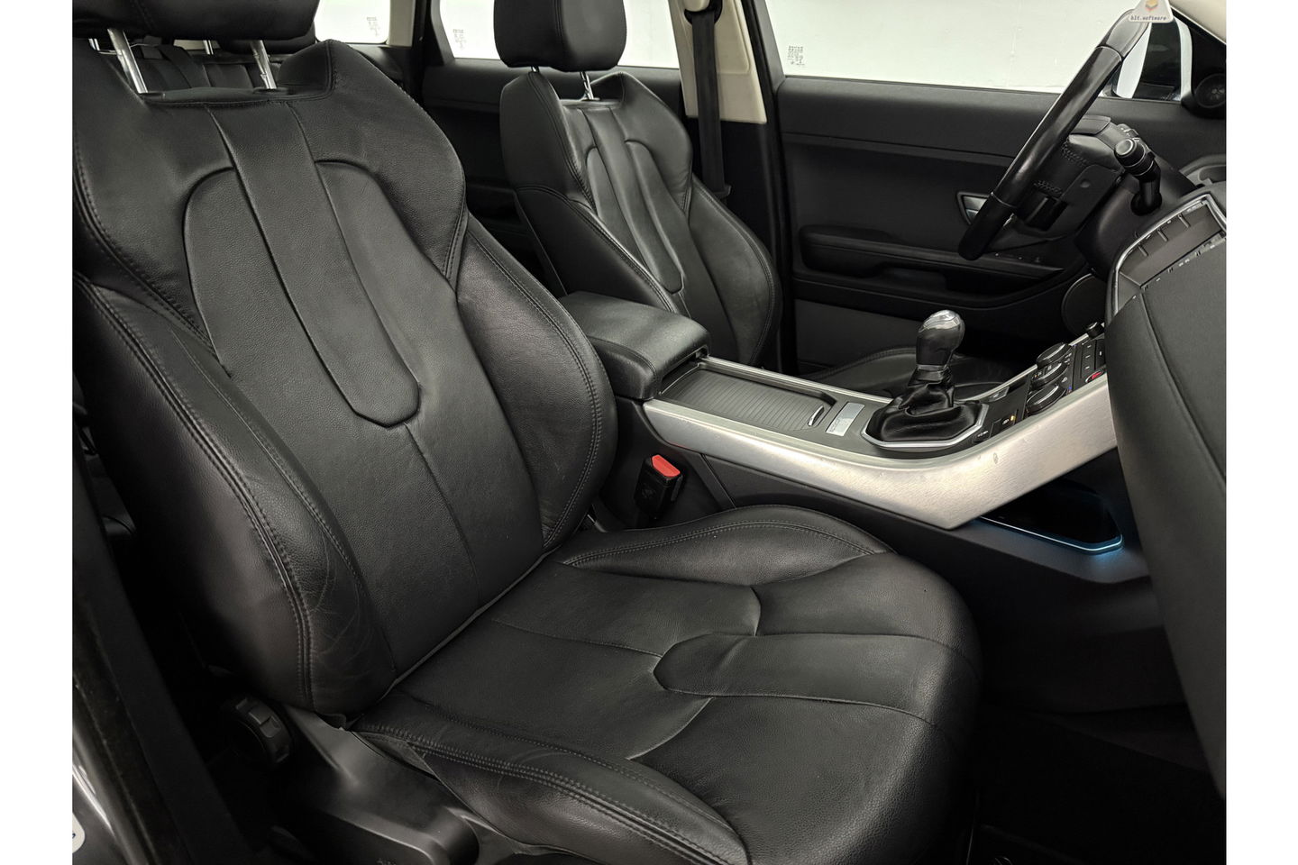 Land Rover Range Rover Evoque 2.2 eD4 2WD | APK tot 09-2025 | 150PK Pano LED Meridian Audio Cruise Clima Trekhaak Navigatie Leder 18"LMV PDC