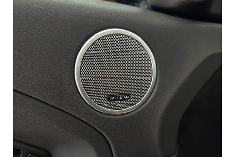 Land Rover Range Rover Evoque 2.2 eD4 2WD | APK tot 09-2025 | 150PK Pano LED Meridian Audio Cruise Clima Trekhaak Navigatie Leder 18"LMV PDC