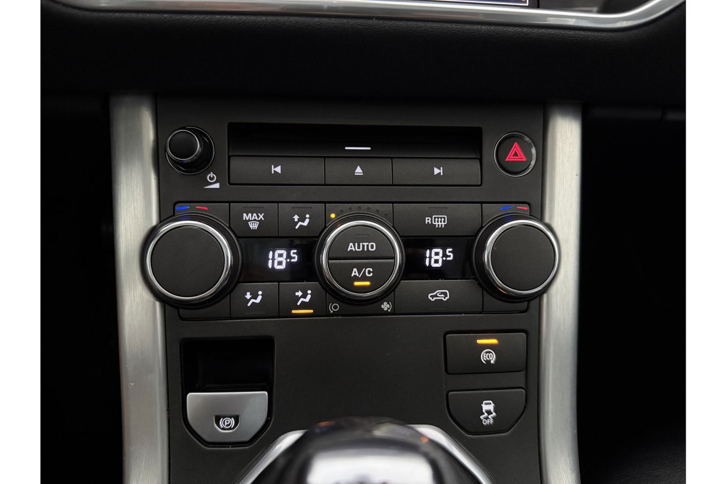 Land Rover Range Rover Evoque 2.2 eD4 2WD | APK tot 09-2025 | 150PK Pano LED Meridian Audio Cruise Clima Trekhaak Navigatie Leder 18"LMV PDC