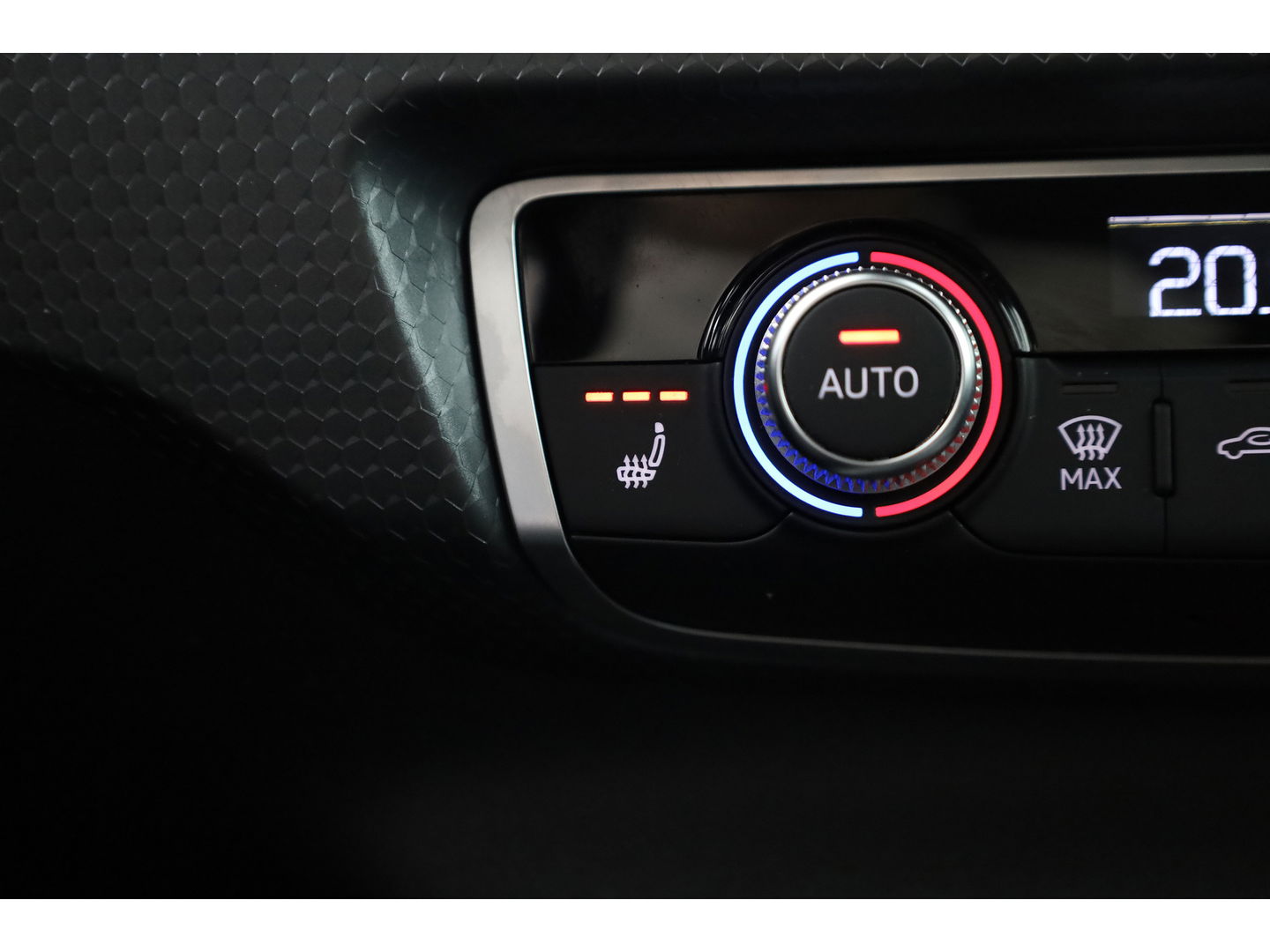 Audi A1 Citycarver 35 TFSI Aut. 150pk | Apple CarPlay & Android Auto | LED | Stoelverw. | Keyless | Tioman Groen