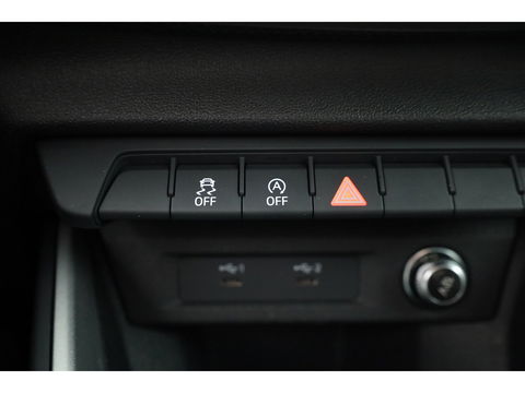 Audi A1 Citycarver 35 TFSI Aut. 150pk | Apple CarPlay & Android Auto | LED | Stoelverw. | Keyless | Tioman Groen