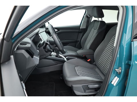 Audi A1 Citycarver 35 TFSI Aut. 150pk | Apple CarPlay & Android Auto | LED | Stoelverw. | Keyless | Tioman Groen