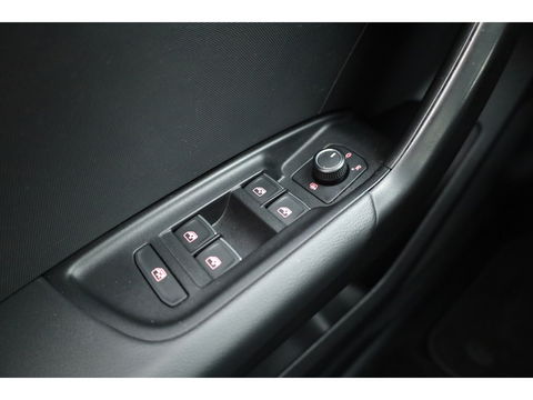Audi A1 Citycarver 35 TFSI Aut. 150pk | Apple CarPlay & Android Auto | LED | Stoelverw. | Keyless | Tioman Groen