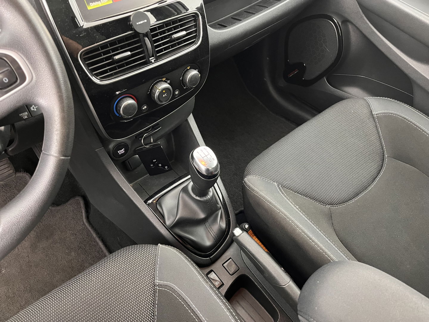 Renault Clio Estate 1.5 dCi Ecoleader Zen *NAVI-FULLMAP | COMFORT-SEATS | AIRCO | CRUISE | TOWBAR*