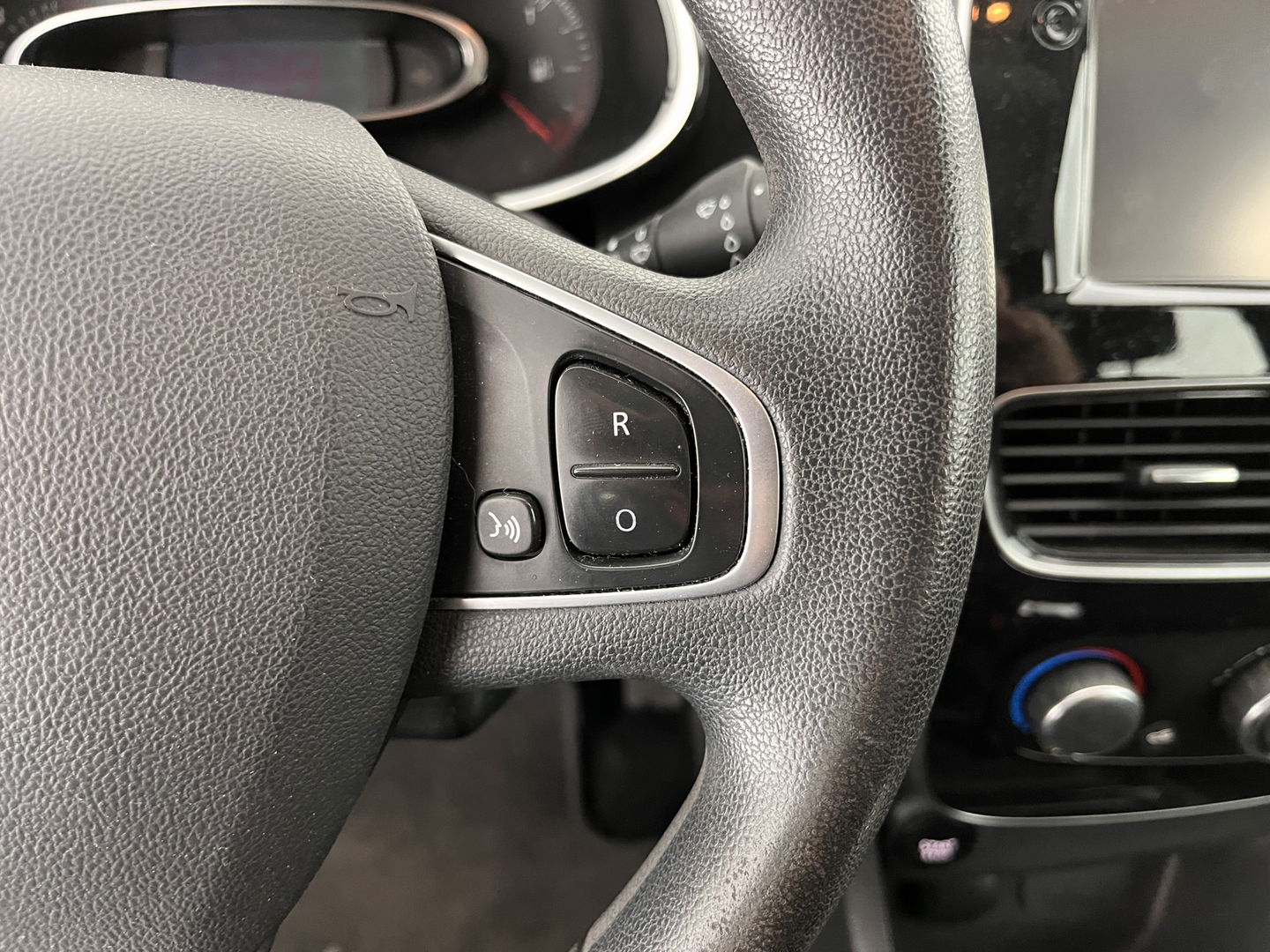 Renault Clio Estate 1.5 dCi Ecoleader Zen *NAVI-FULLMAP | COMFORT-SEATS | AIRCO | CRUISE | TOWBAR*