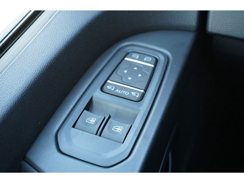 Renault Trafic T30 L2H1 150PK EDC AUT BPM VRIJ!! Easylink Apple CP Betimmering, Trekhaak 2x Schuifdeur!! NR. 320