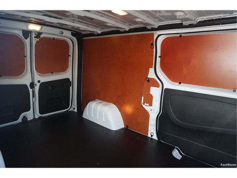 Renault Trafic T30 L2H1 150PK EDC AUT BPM VRIJ!! Easylink Apple CP Betimmering, Trekhaak 2x Schuifdeur!! NR. 320