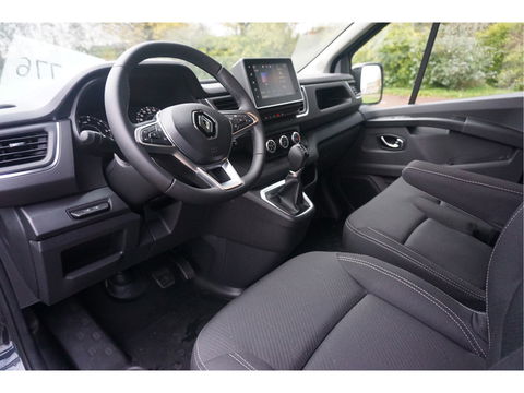 Renault Trafic T30 L2H1 150PK EDC AUT BPM VRIJ!! Easylink Apple CP Betimmering, Trekhaak 2x Schuifdeur!! NR. 320